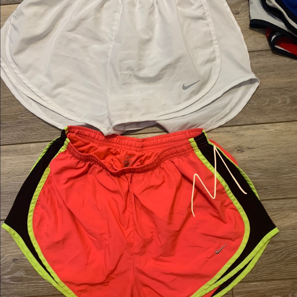 medium nike shorts
